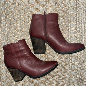 Steve Madden Maroon Ankle Booties